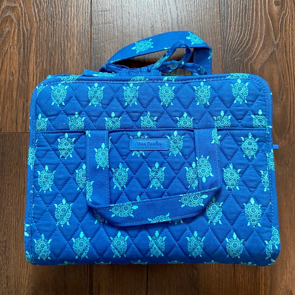 Vera Bradley Hanging Organizer in Marine Turtles